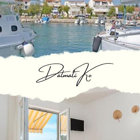 Apartment And Rooms Dalmatiko Vodice Eksteriør billede