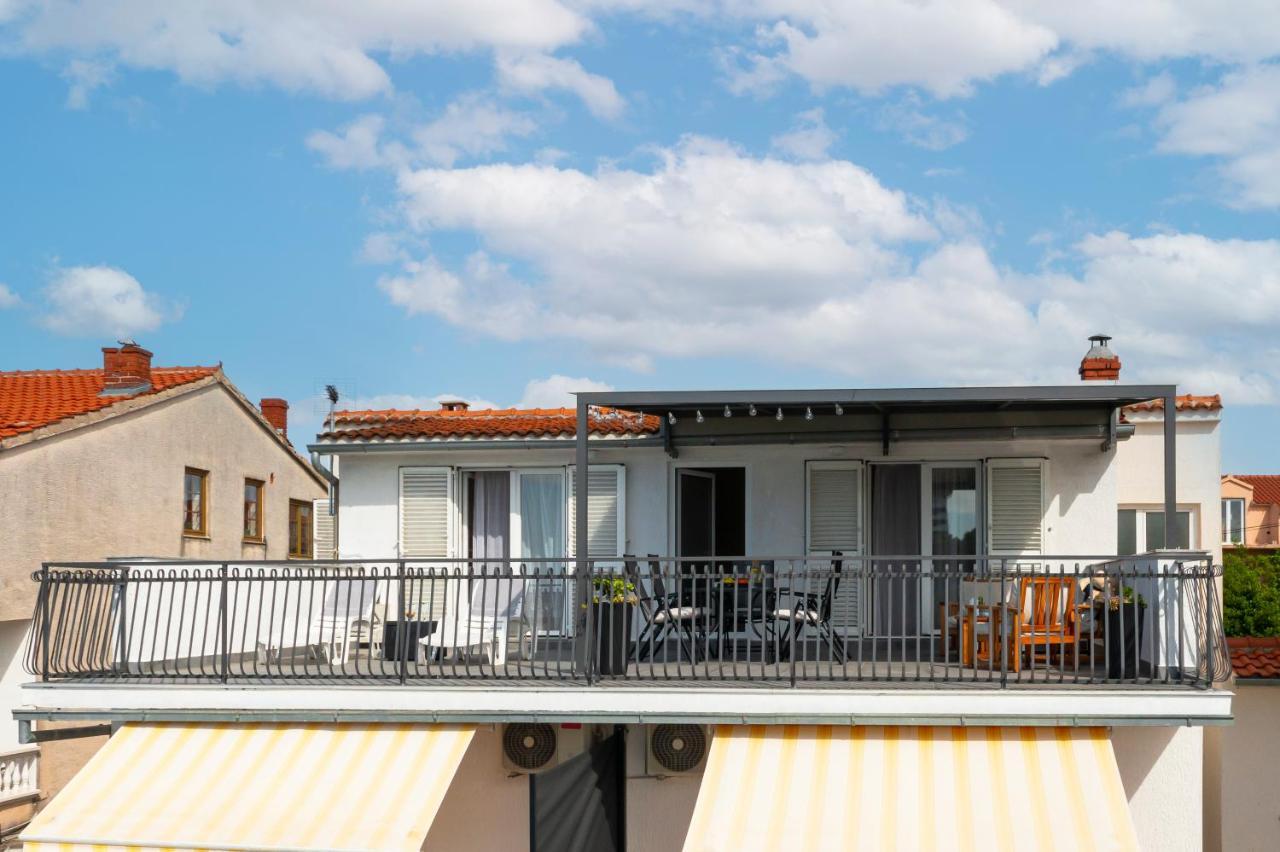 Apartment And Rooms Dalmatiko Vodice Eksteriør billede